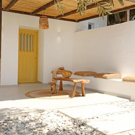 Syrolia Village Kini Bagian luar foto